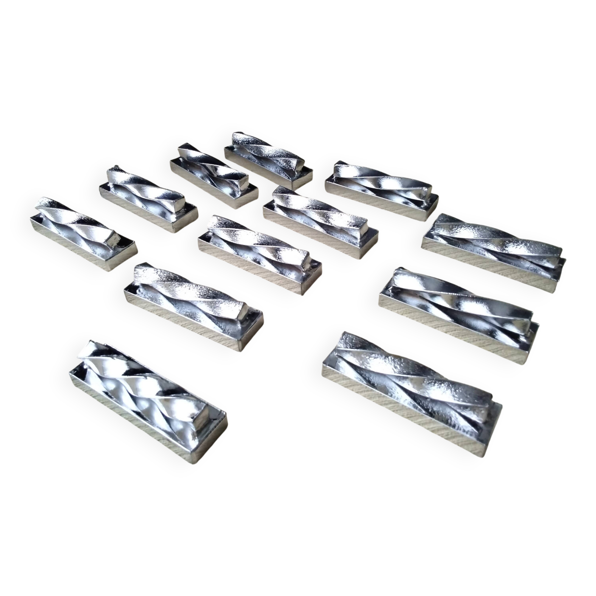 12 silver metal knife holders