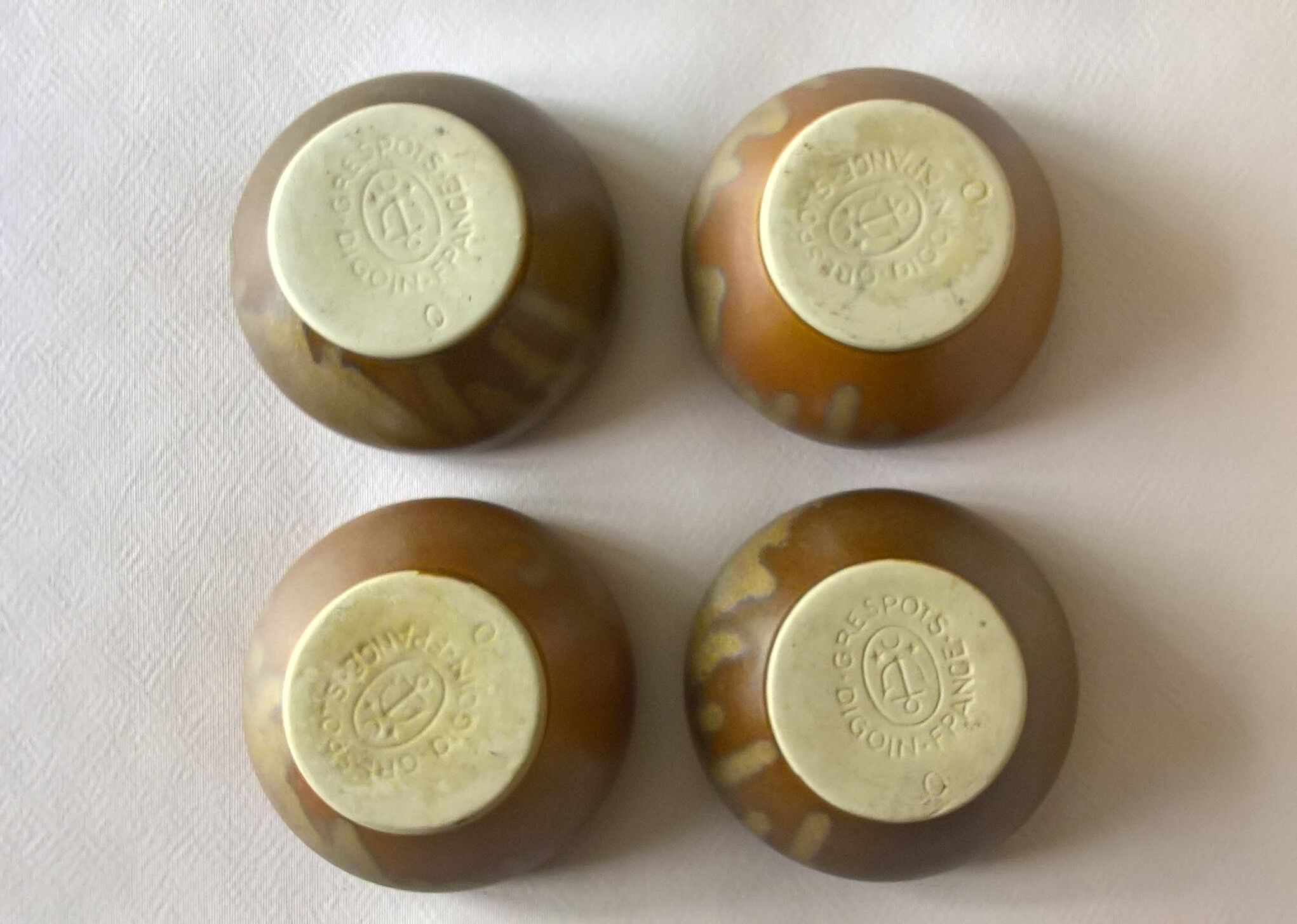 Four Digoin golden sandstone bowls
