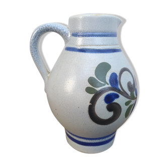 Pitcher in Alsace
