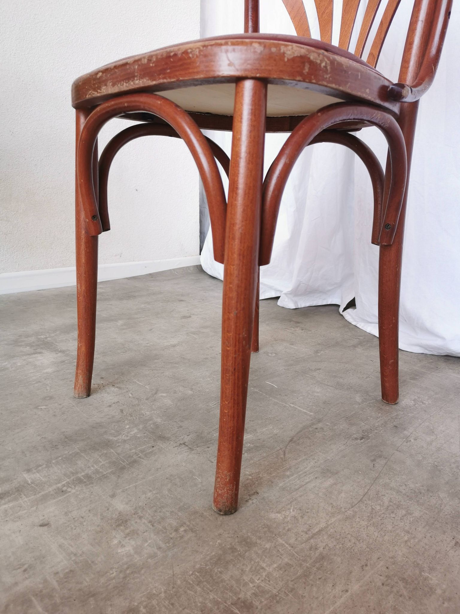 Vintage Bentwood Dining Chair: Thonet Style Fan Backrest, 1970s Irish Pub