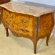 Commode galbée Style Louis XV en marqueterie