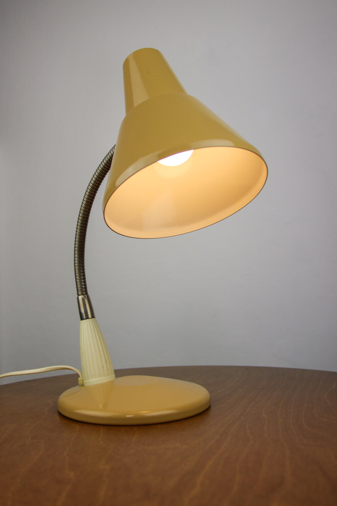 Adjustable Desk Lamp in Sand Painted Metal and Chrome-Plated Spiral Arm, 1970s