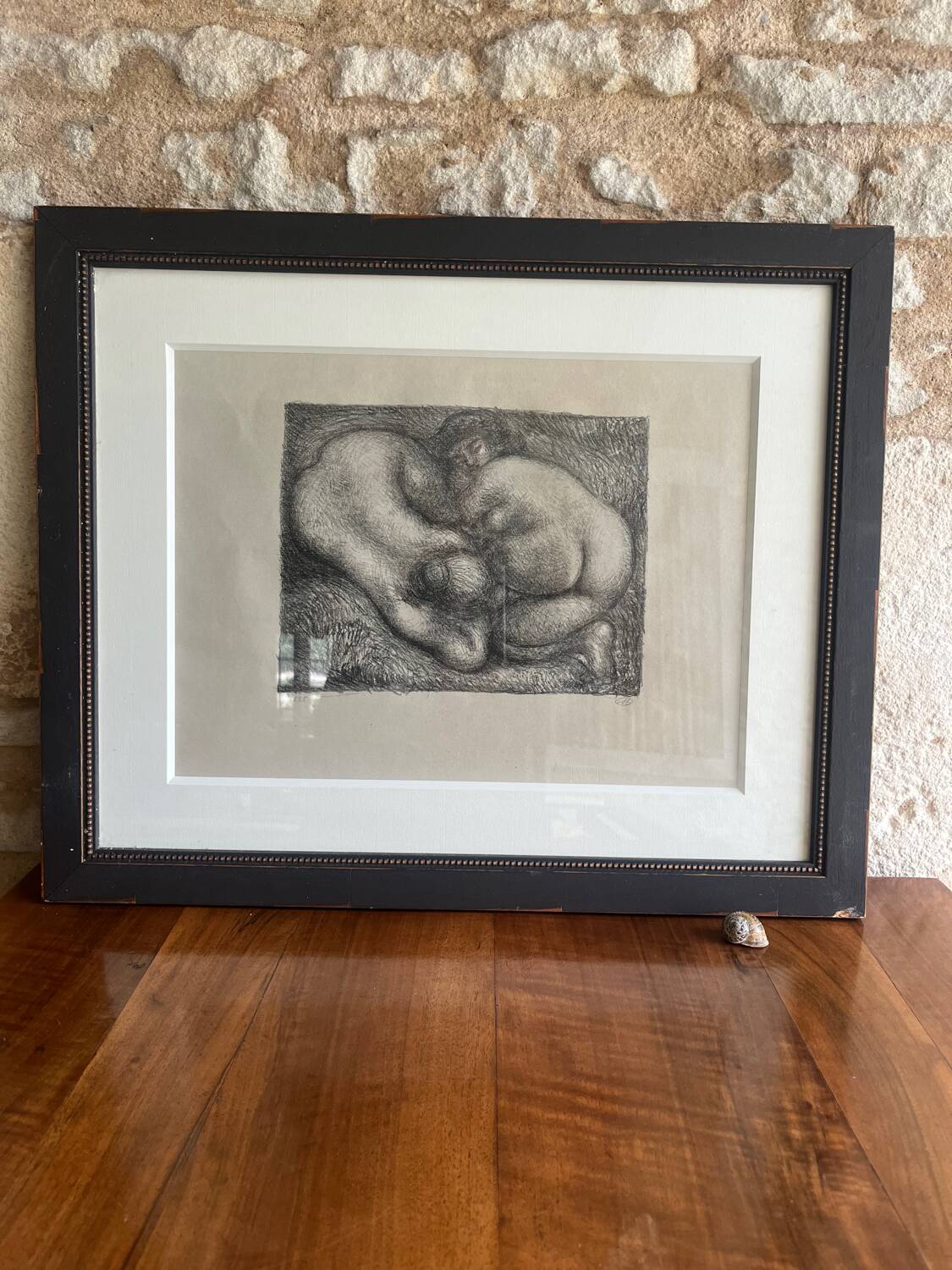 Maillol Aristide . Gravure encadrée. Deux femmes dans l herbe 62/125