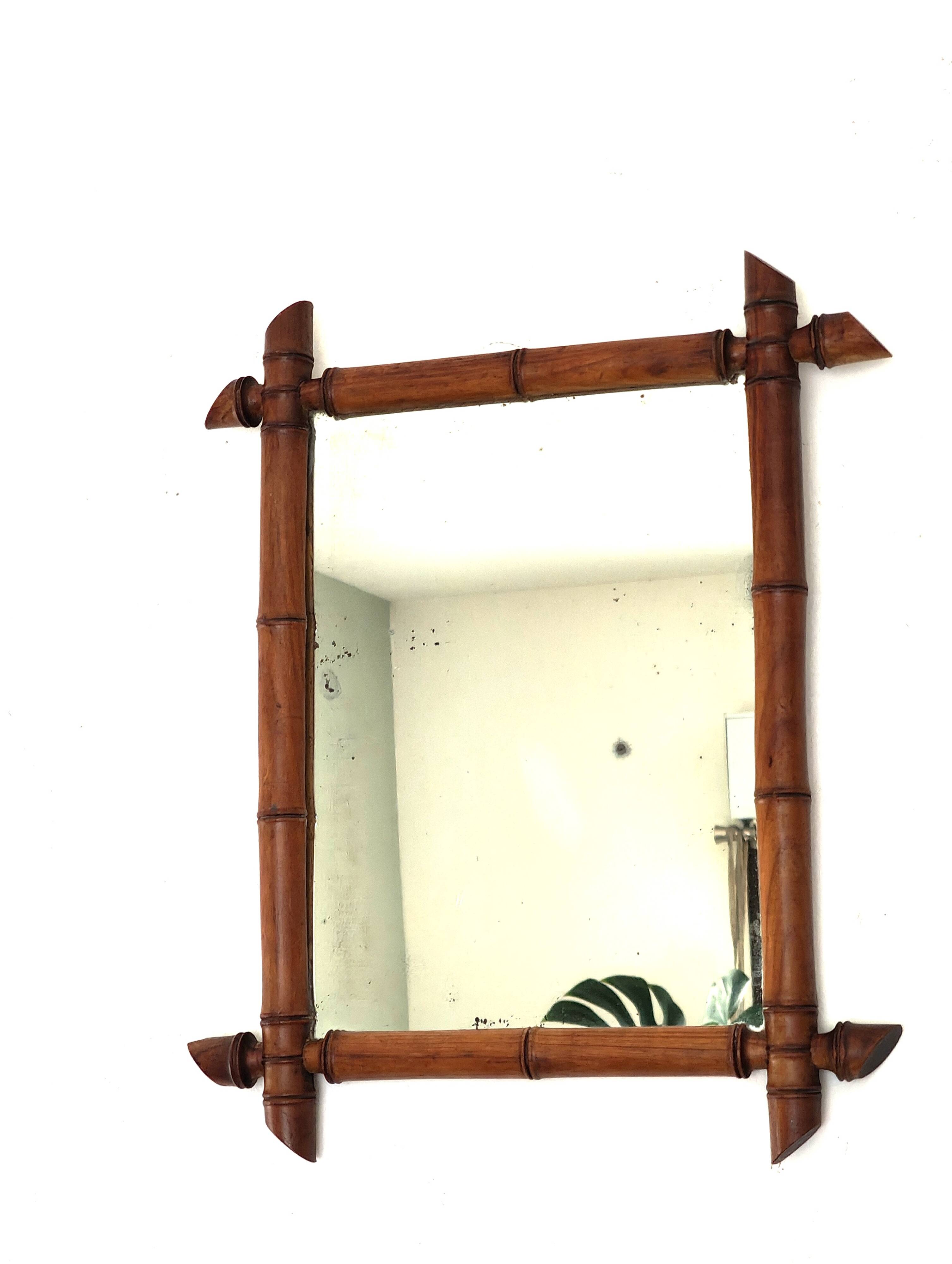 Petit miroir en bambou ancien