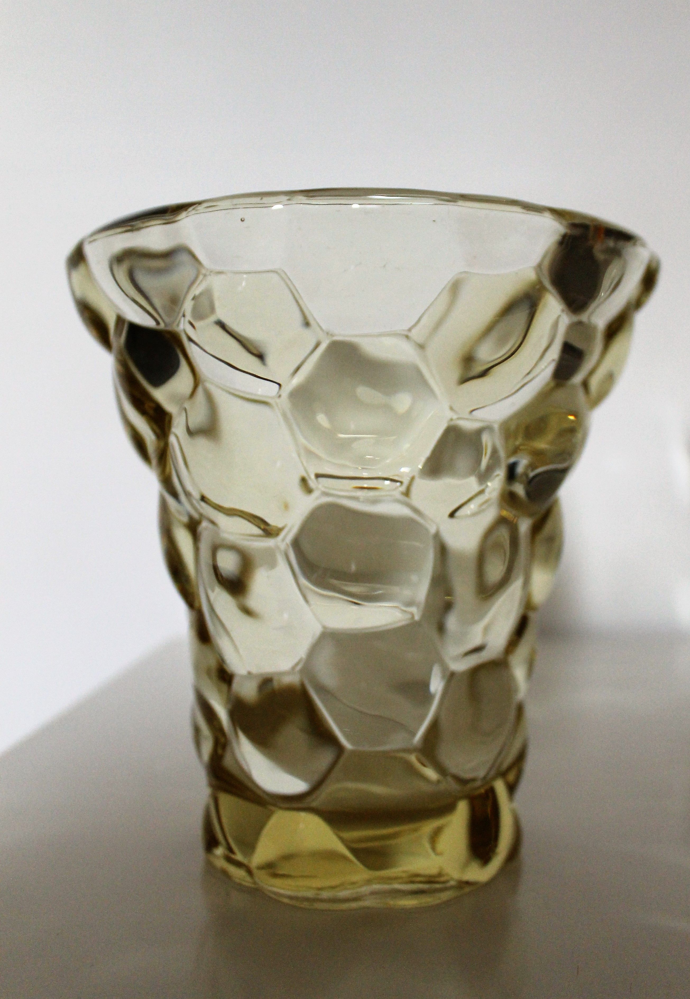 Pierre d'Avesn (1901 - 1990) pair of art deco "honeycomb" vase