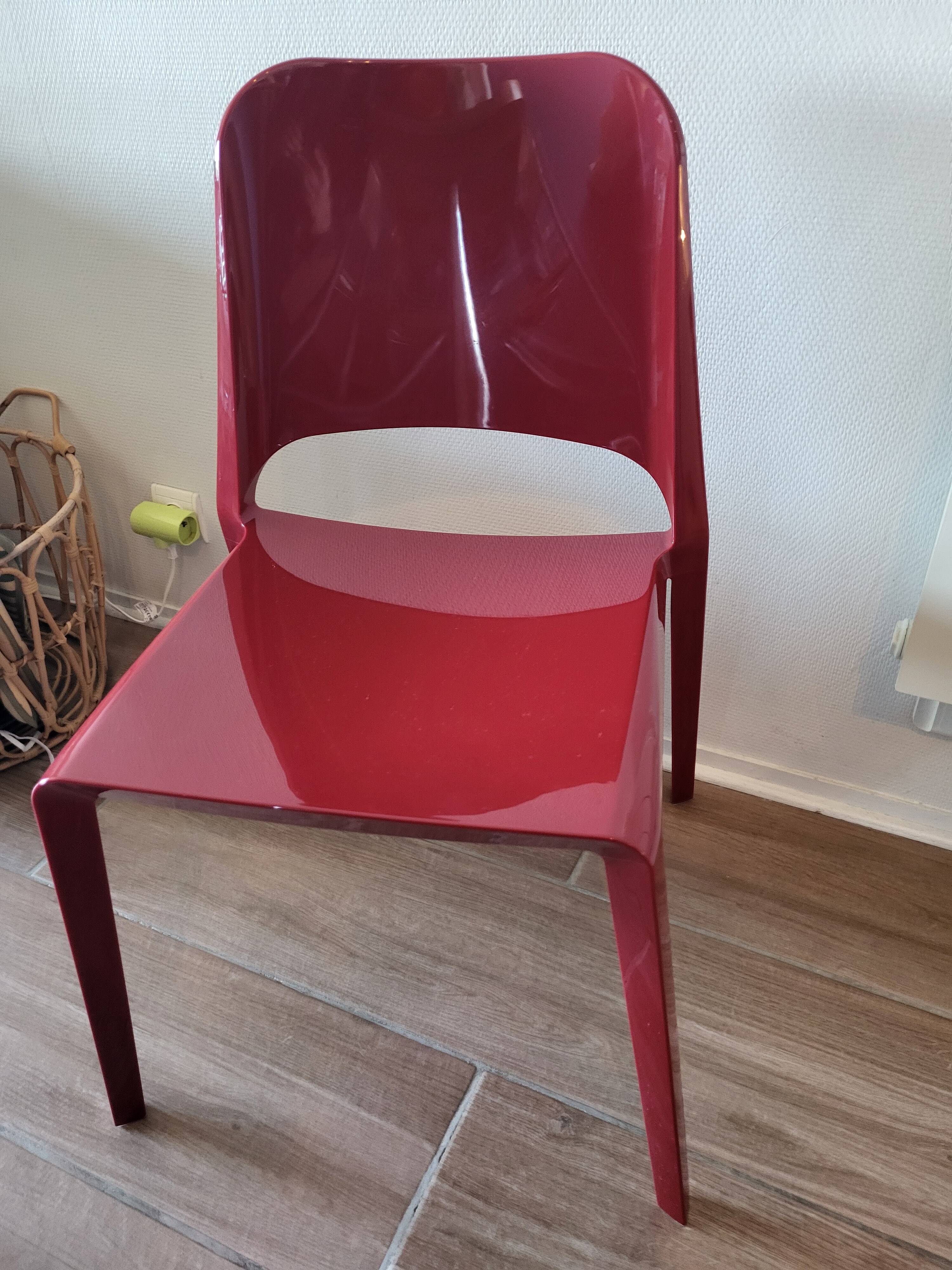 4 chaises kate de zanotta  designer  roberto barbiéri
