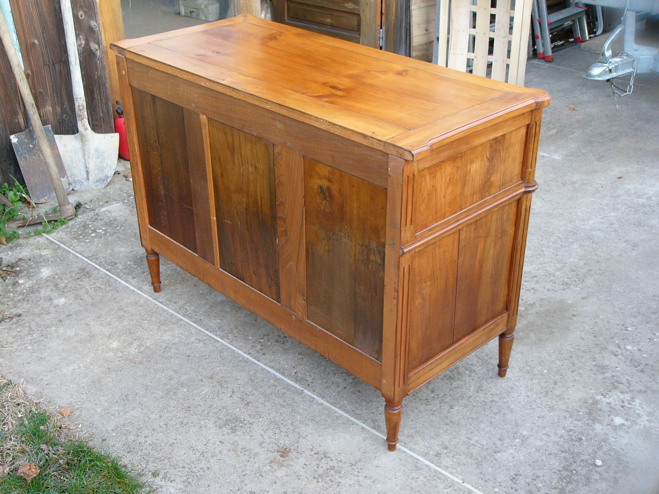 Dresser