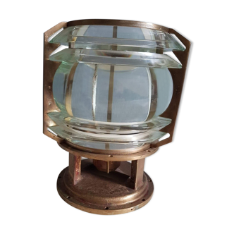 Lampe BBT années 40-50 numérotée en bronze et lentille en verre