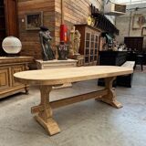 Monastery-style table in solid oak.