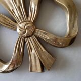 Flat silver knot utable mat