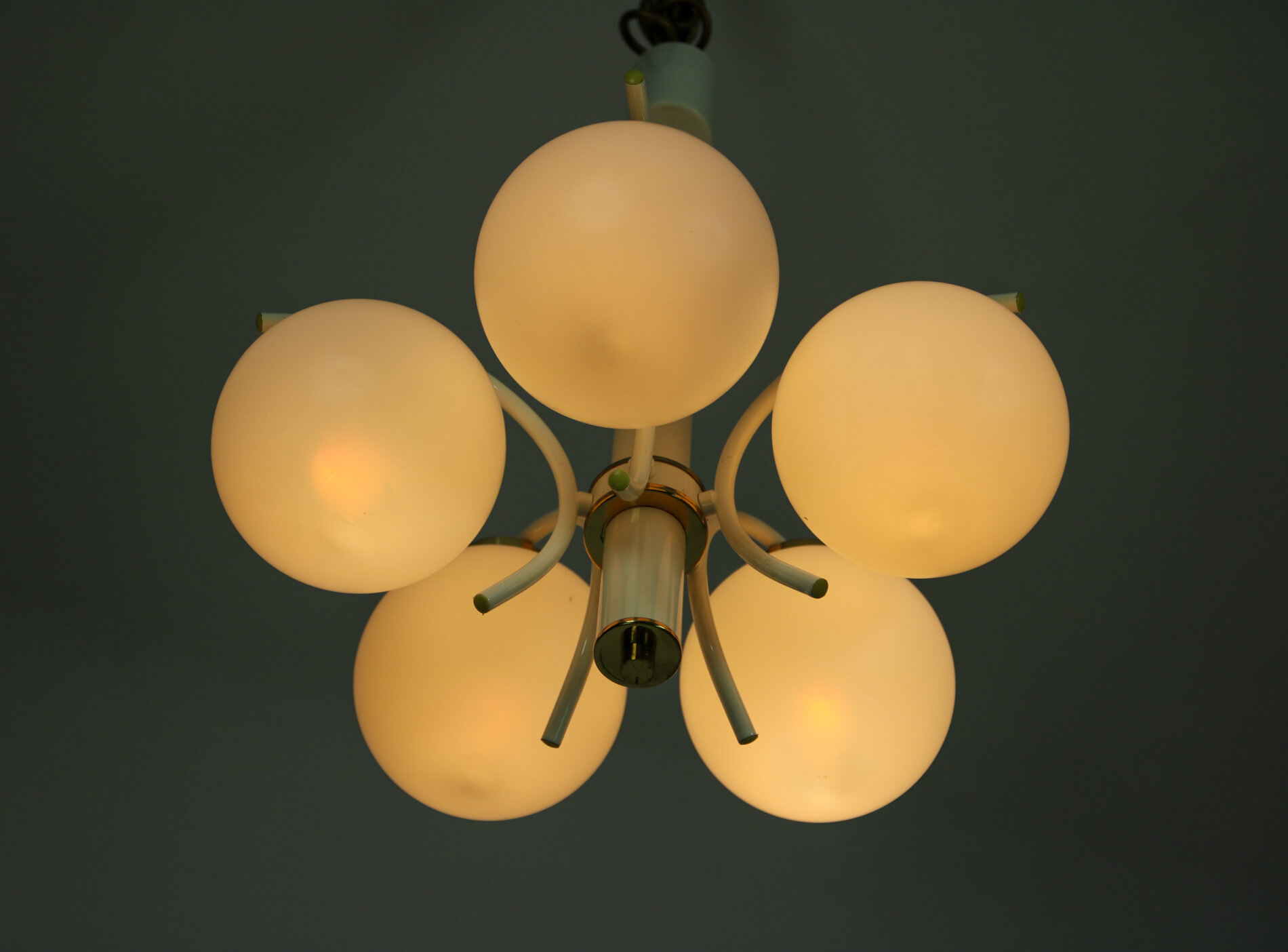 Lustre en laiton à 5 bras du milieu du siècle