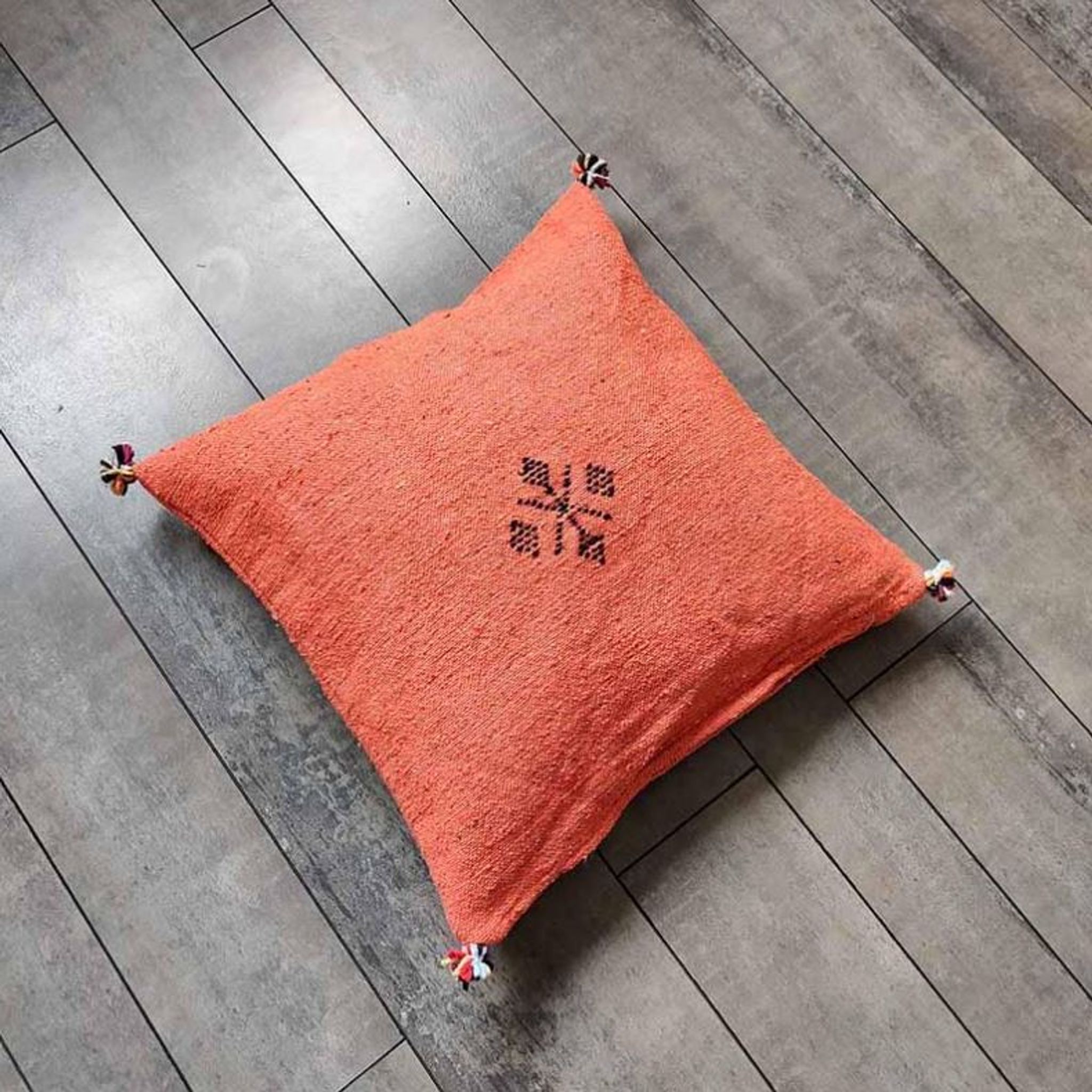 Coussin marocain orange en coton