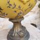 Grand centre de table - 46 cm - faïence jaune émaux polychromes - XXe