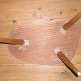 Table basse tripode vintage de forme libre 1960/70 à pieds compas