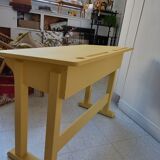 Children's desk