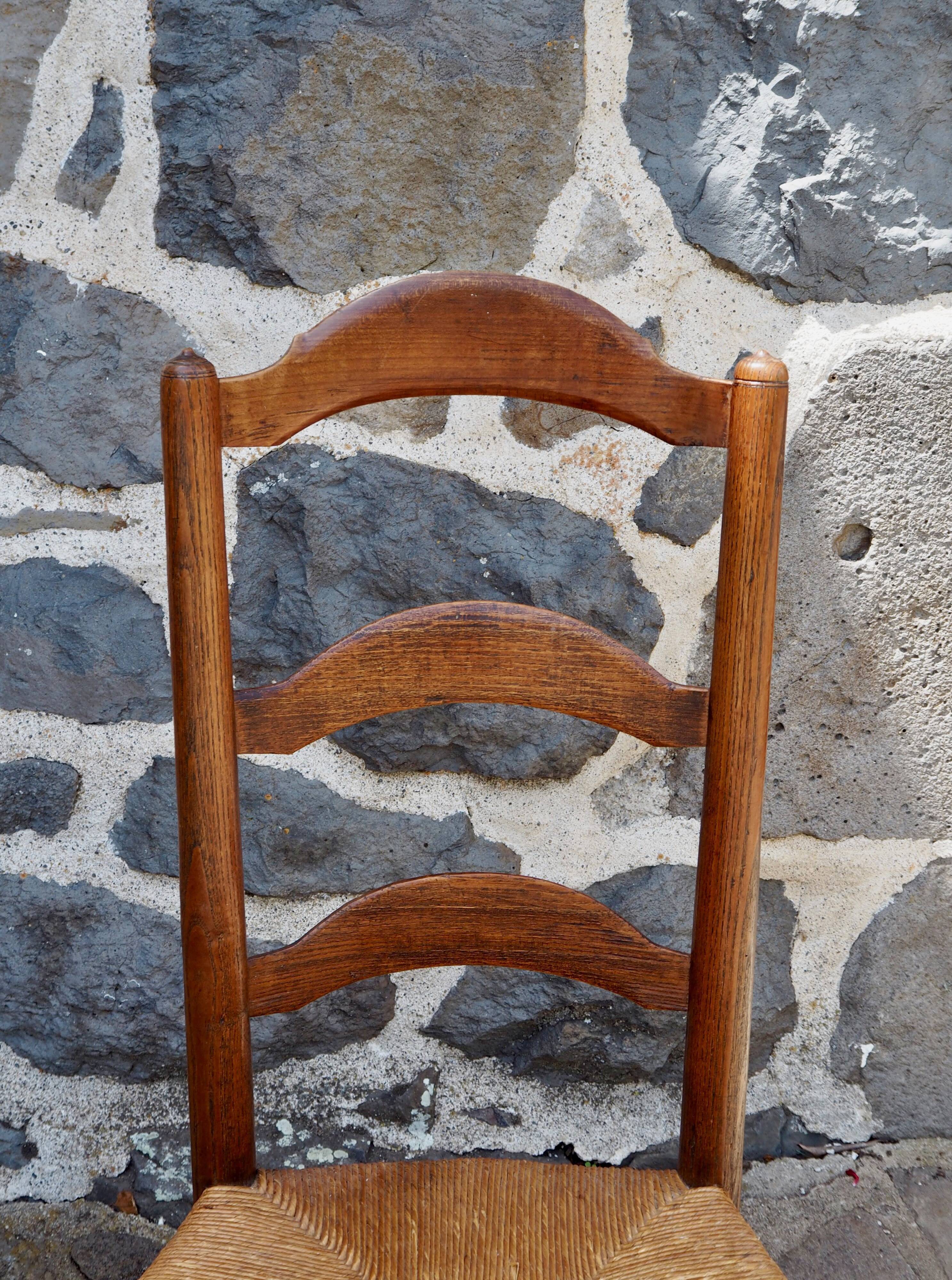 Rustic mulched nanny chair