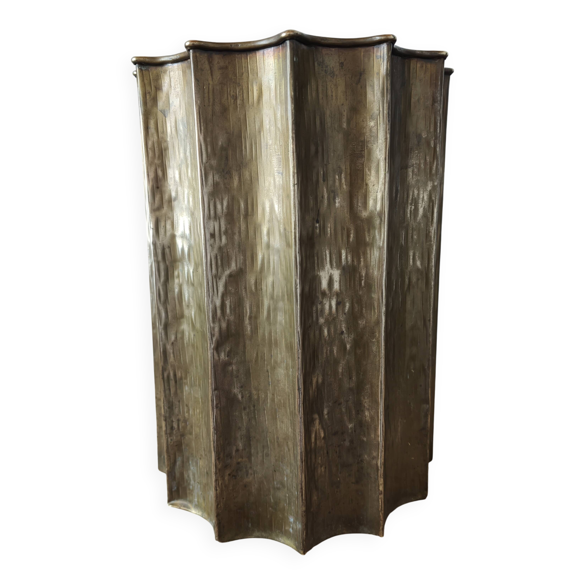 Egidio Casagrande umbrella stand in hammered brass, Italy, circa 1960.
