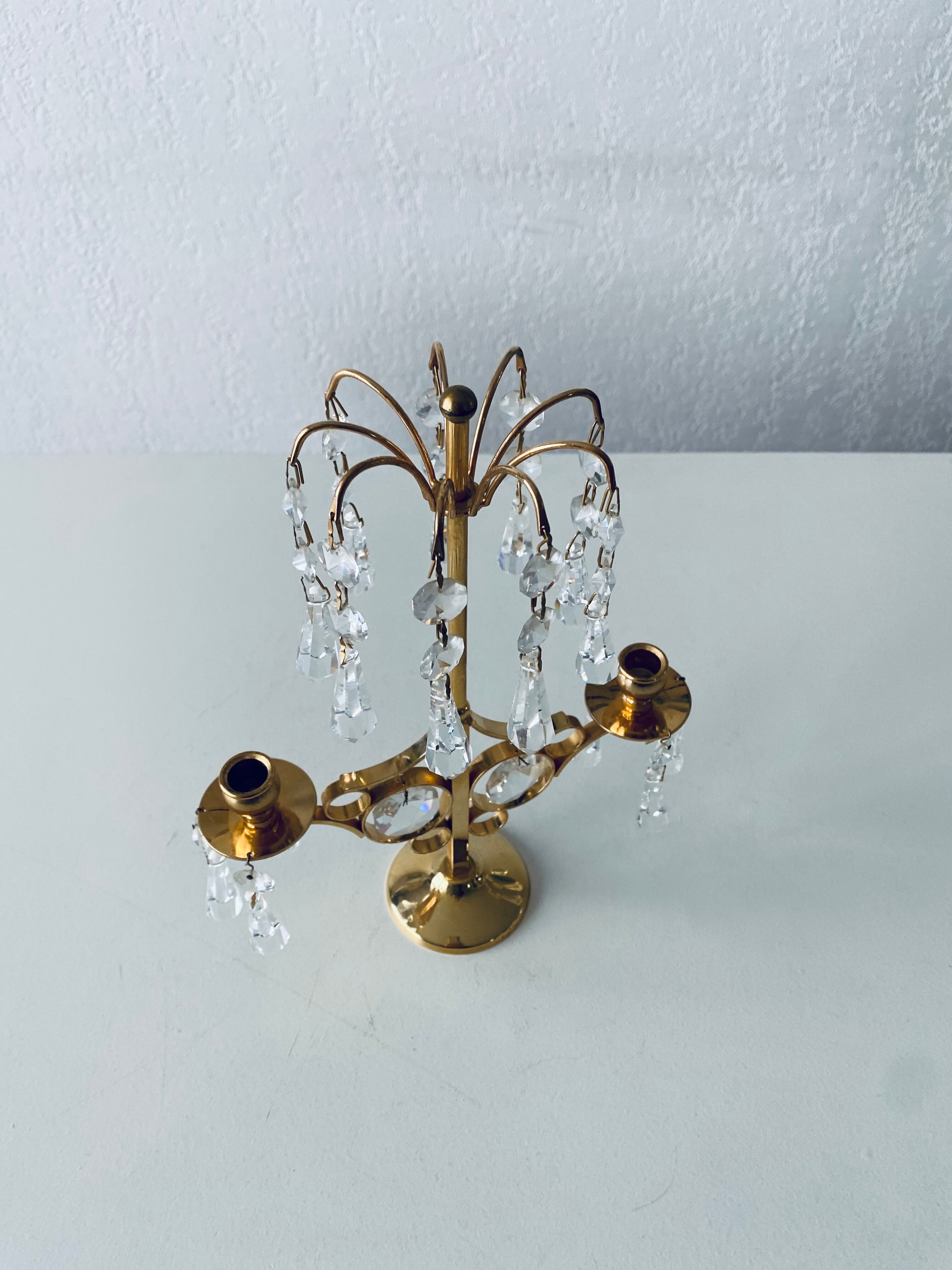 Candle holder with tassels