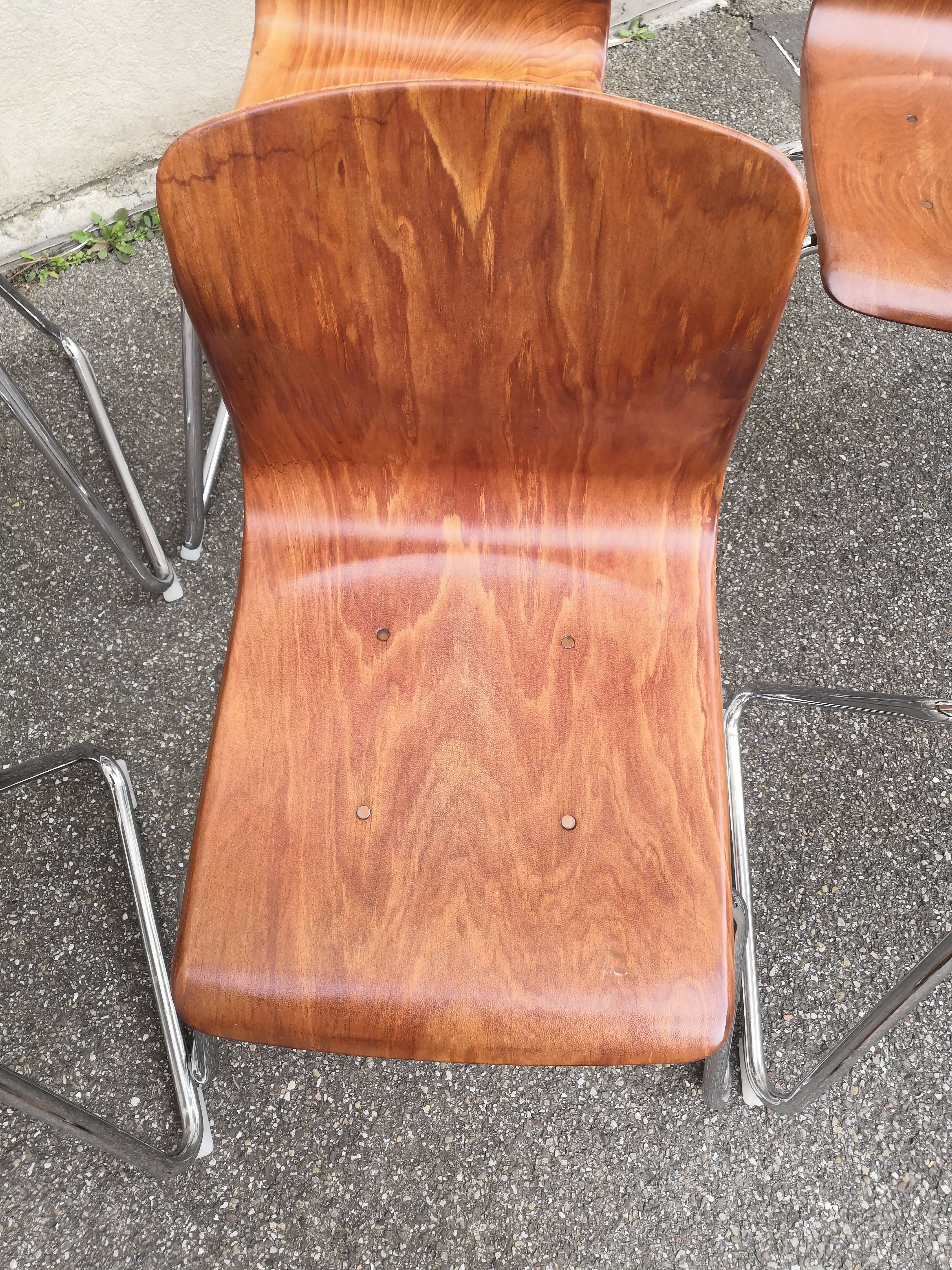 9 Pagholz Thur-Op-Seat chairs