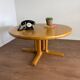 Table basse ronde scandinave en orme – Dyrlund, Danemark
