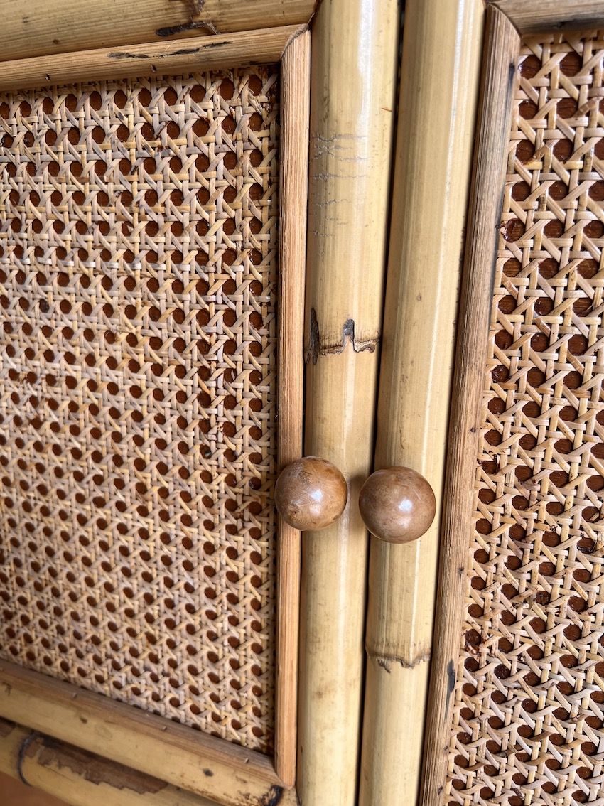 Bookcase, cannage in 3 modules and smoked glass trays - 70s