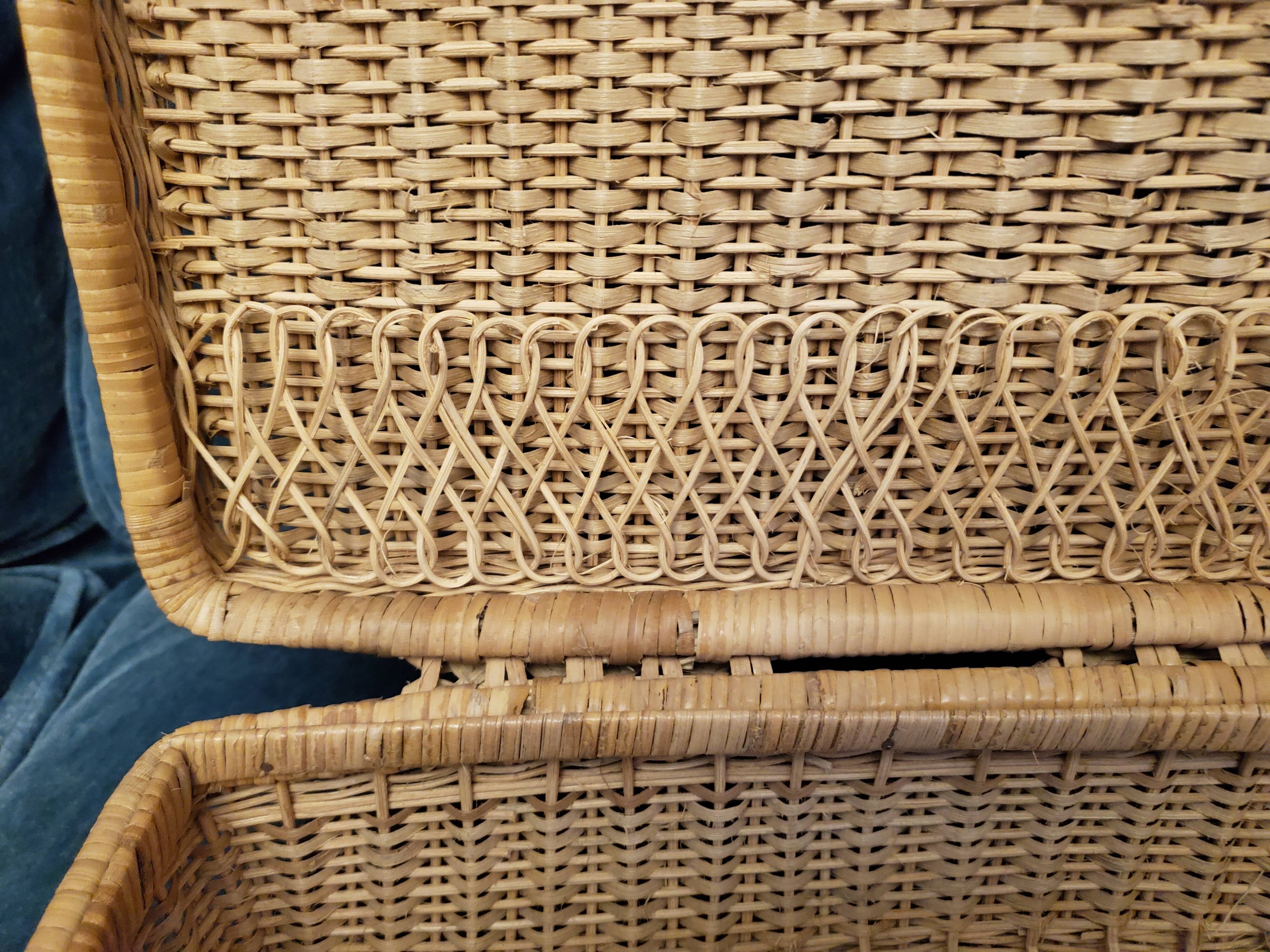 Rattan valisette