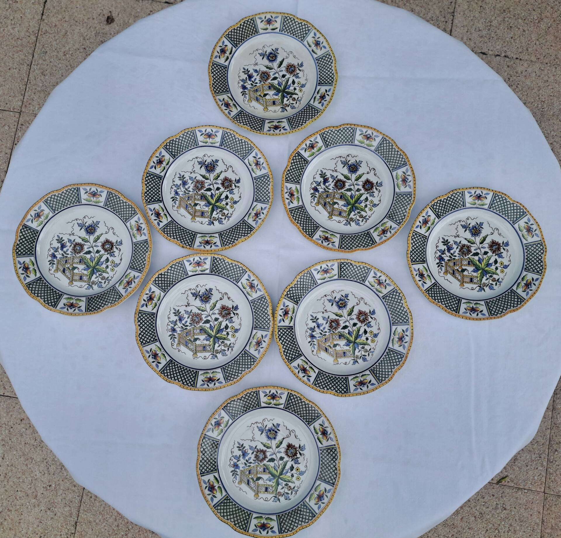8 dessert plates Sarreguemines model Montmorency