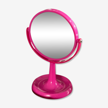Pedestal mirror