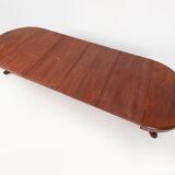 Extendable Antique English Dining Table in Victorian style, ca. 1830
