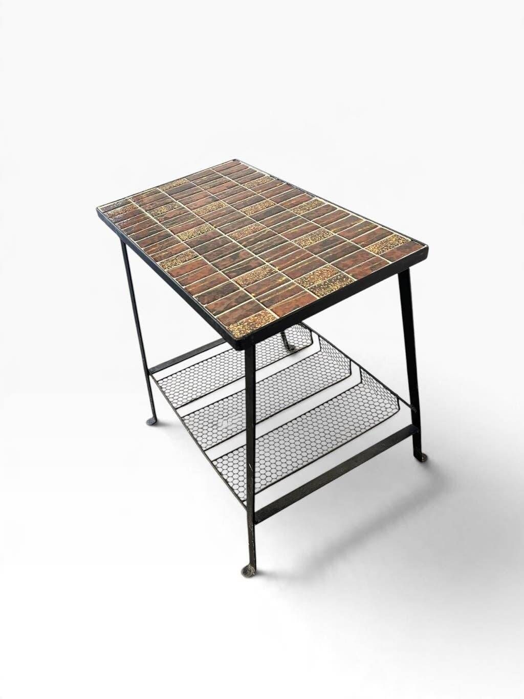 Vintage metal side table/plant table with ceramic accent