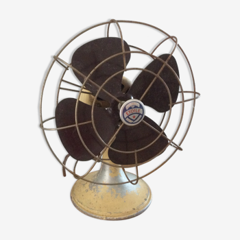 Ventilateur des années 50 de marque étoile