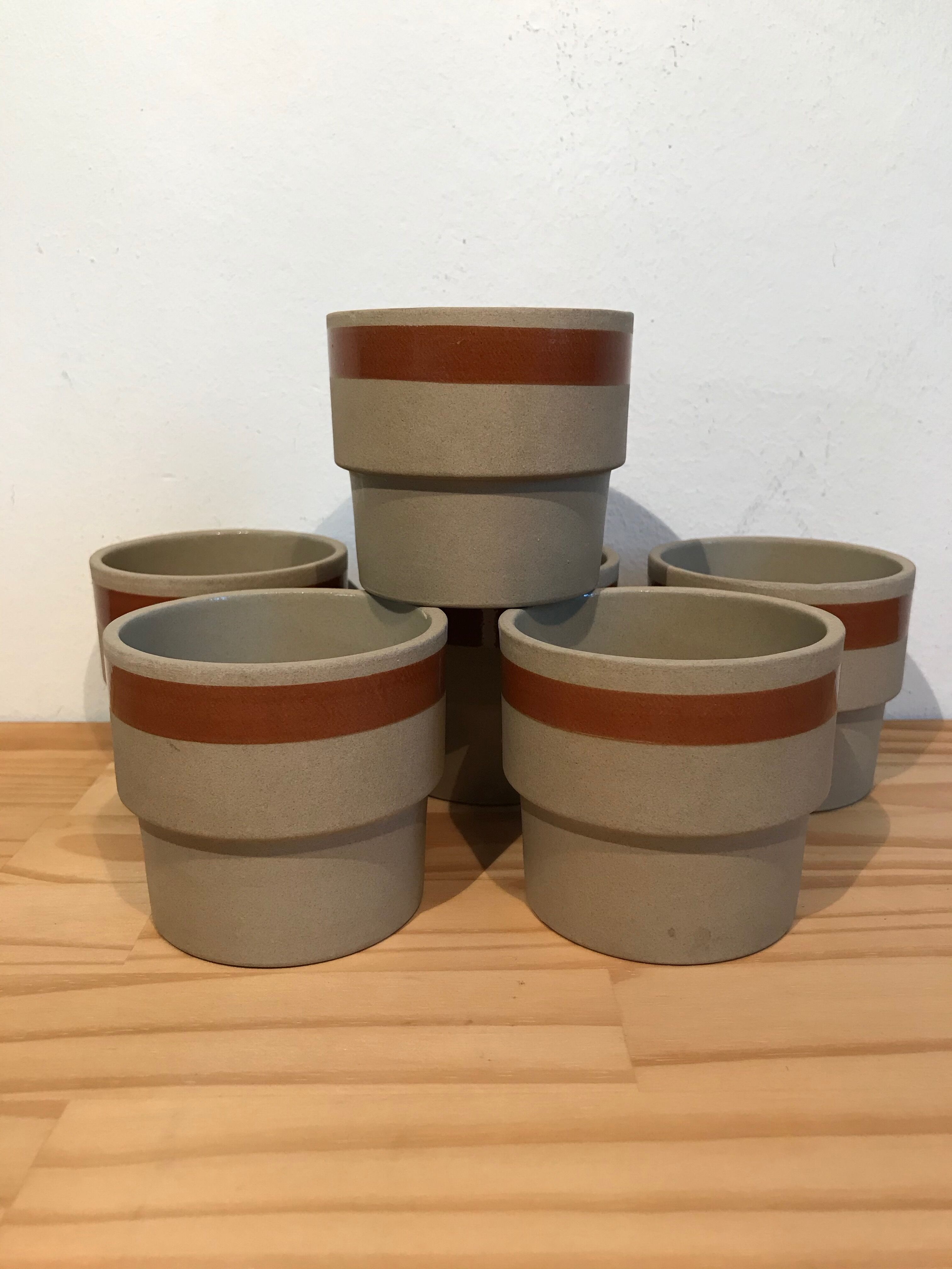 Lot of 6 sandstone cups