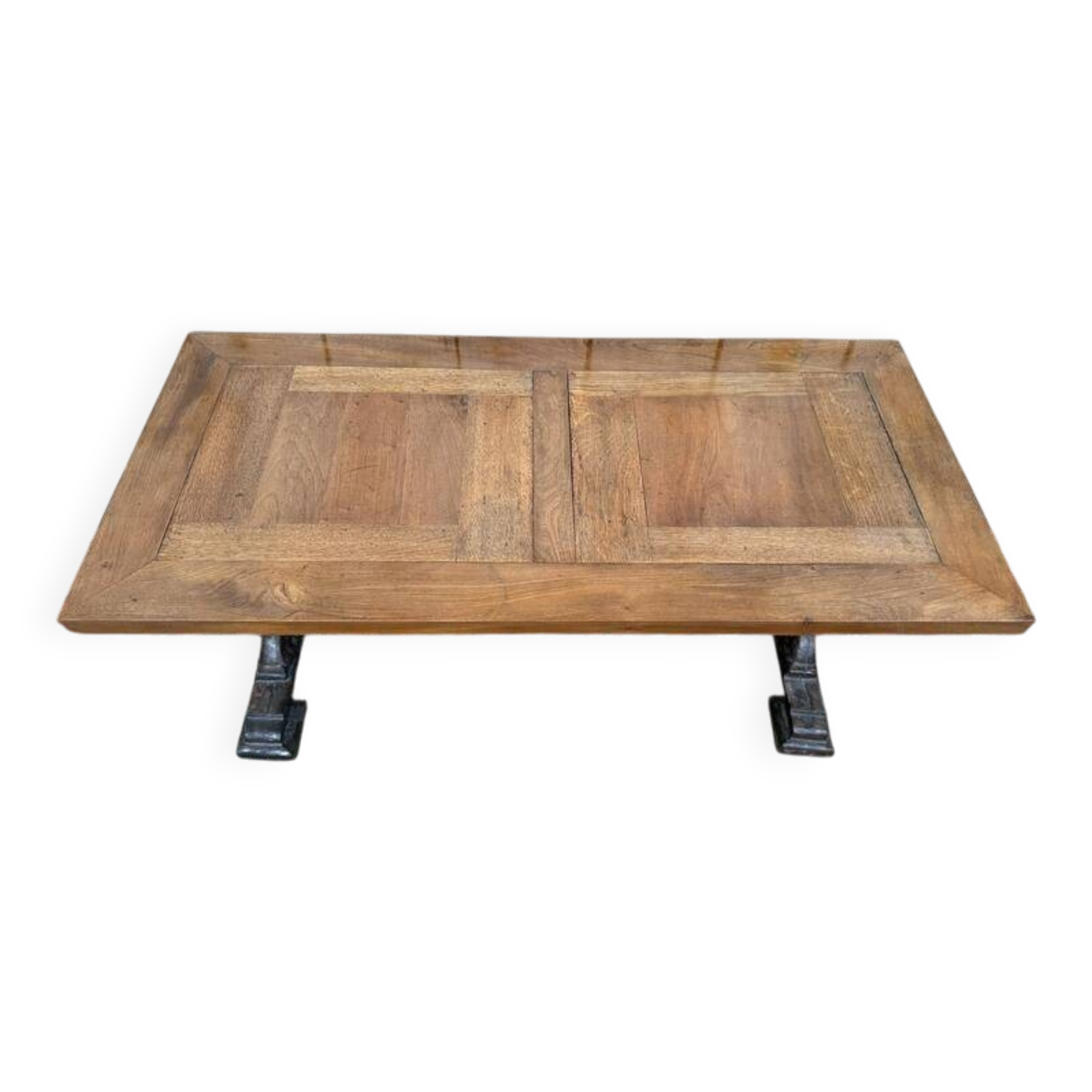 Table basse pieds fonte et plateau bois parquet