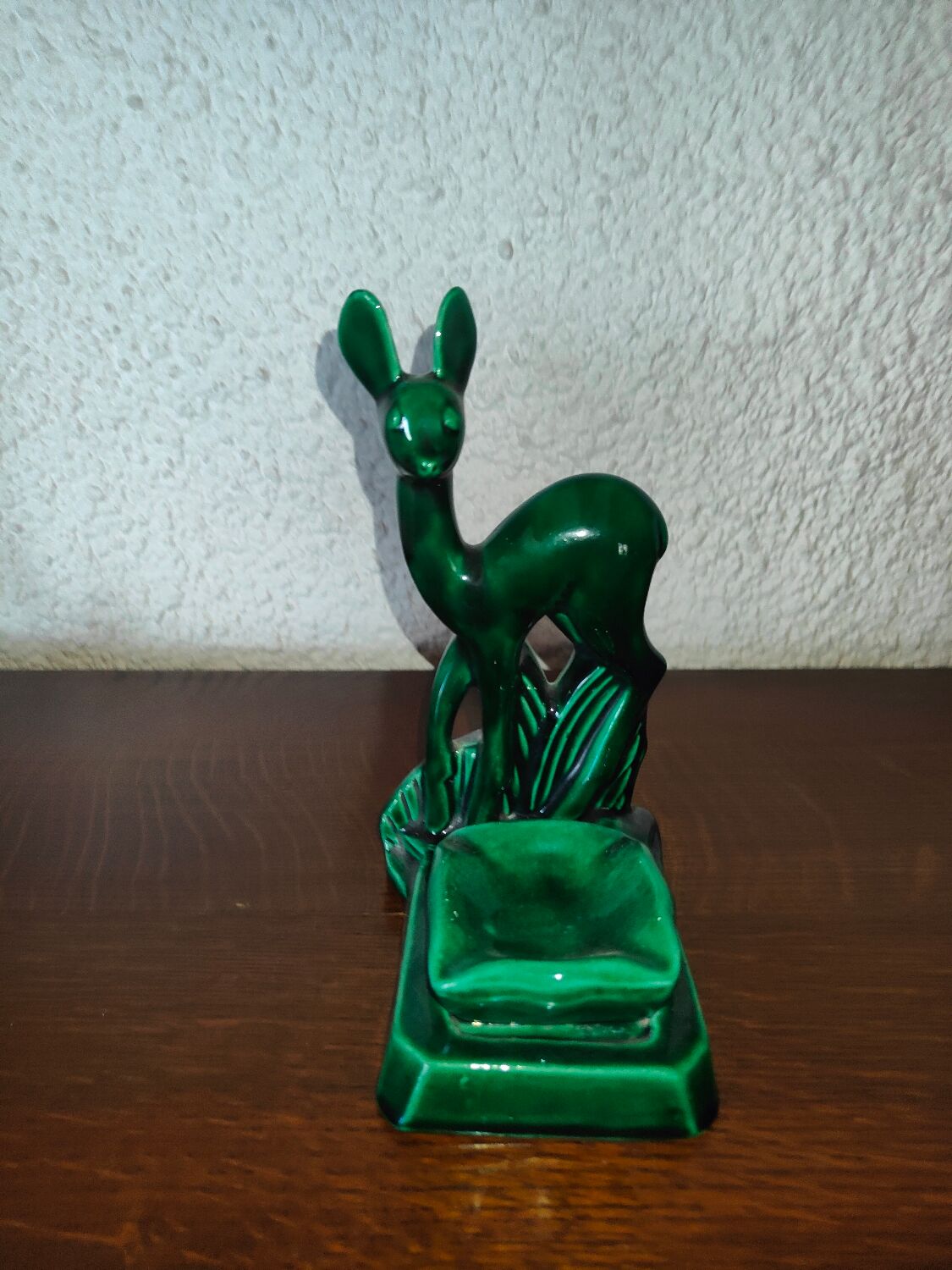 Saint Clement earthenware ashtray representing 1 doe signed Green