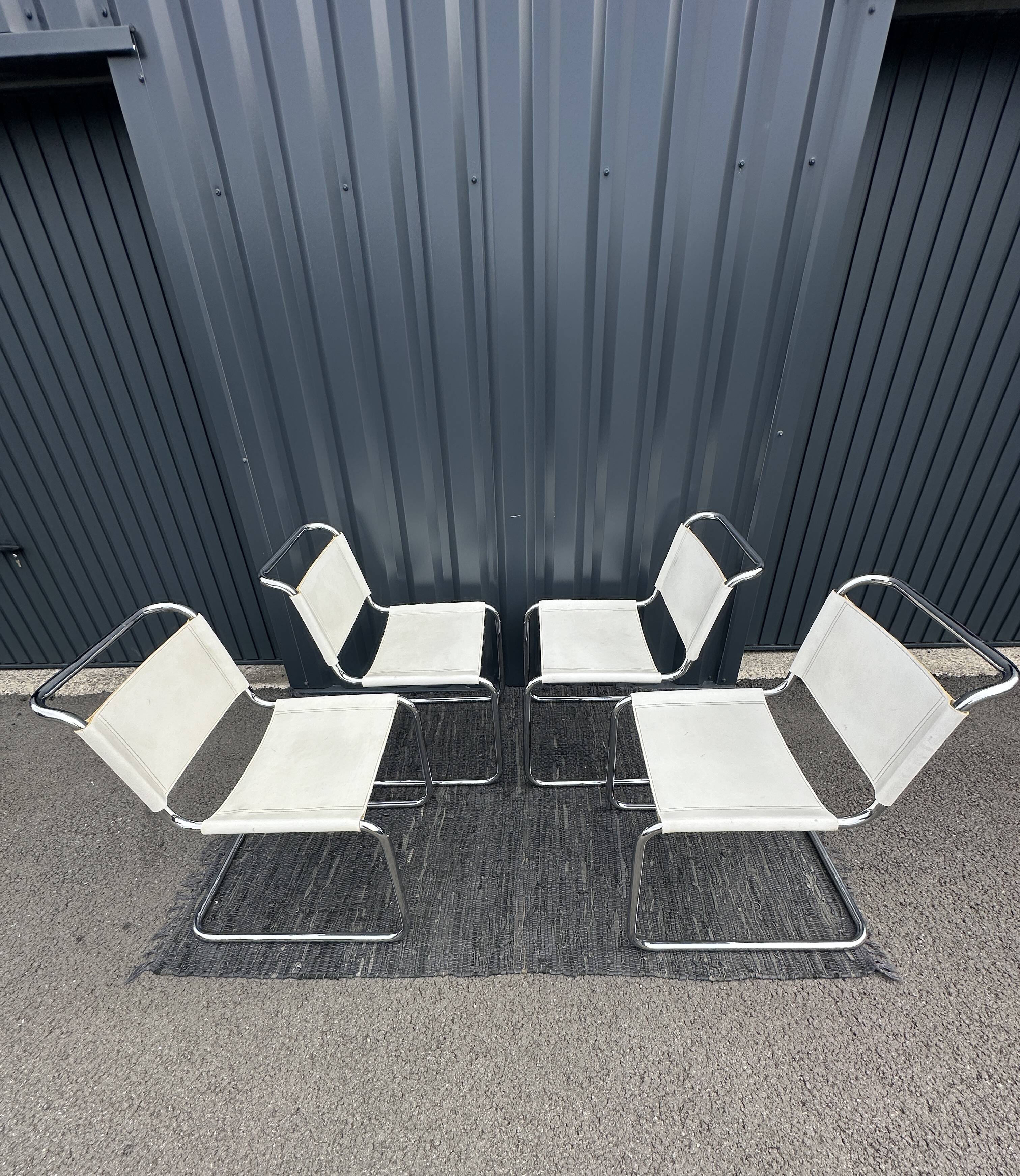 MART STAM CHAISES S 33 ou CANTILEVER ( 4 )