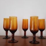 Set of 5 amber stemmed glasses