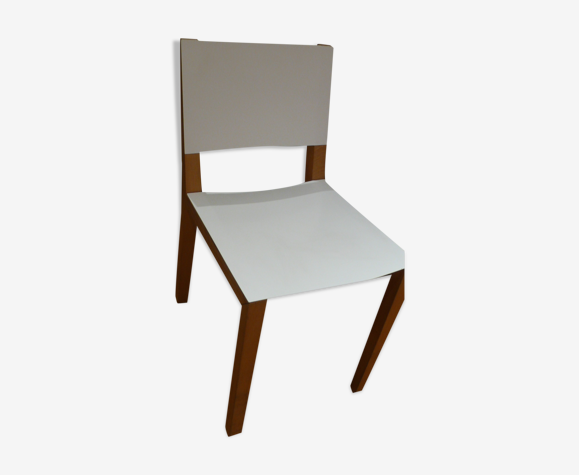 Chaise design bois massif acier blanc Persona Grata