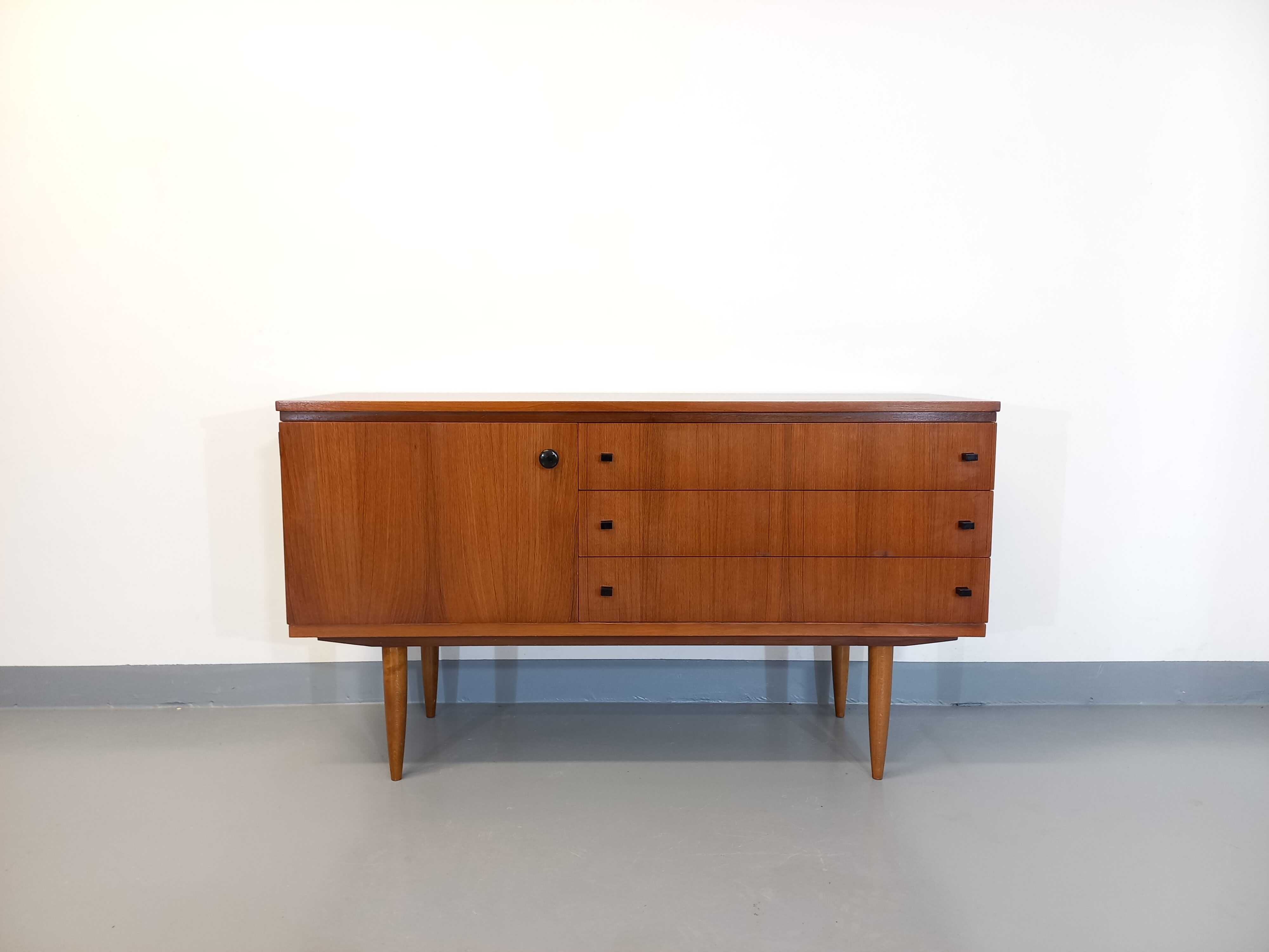 Enfilade scandinave en teck des années 60