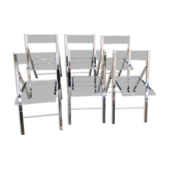 Chaises pliantes design en plexiglass et métal chromé