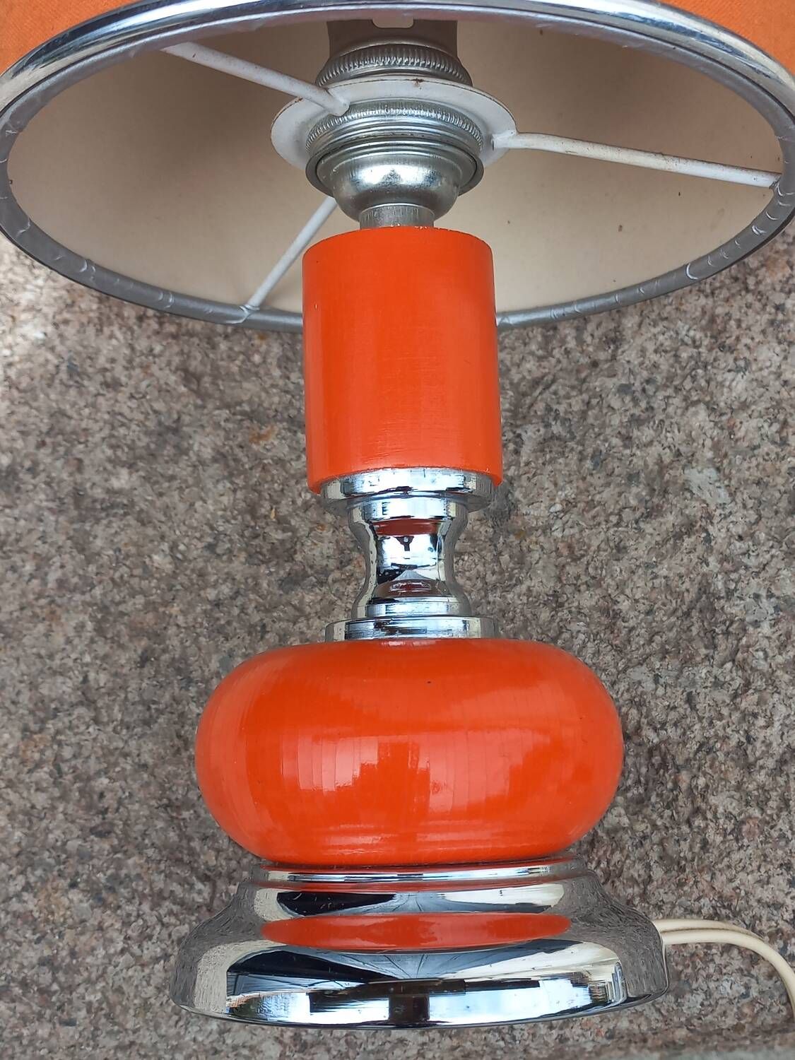 Designer lamp from the 70s in chrome metal and orange lacquered wood
