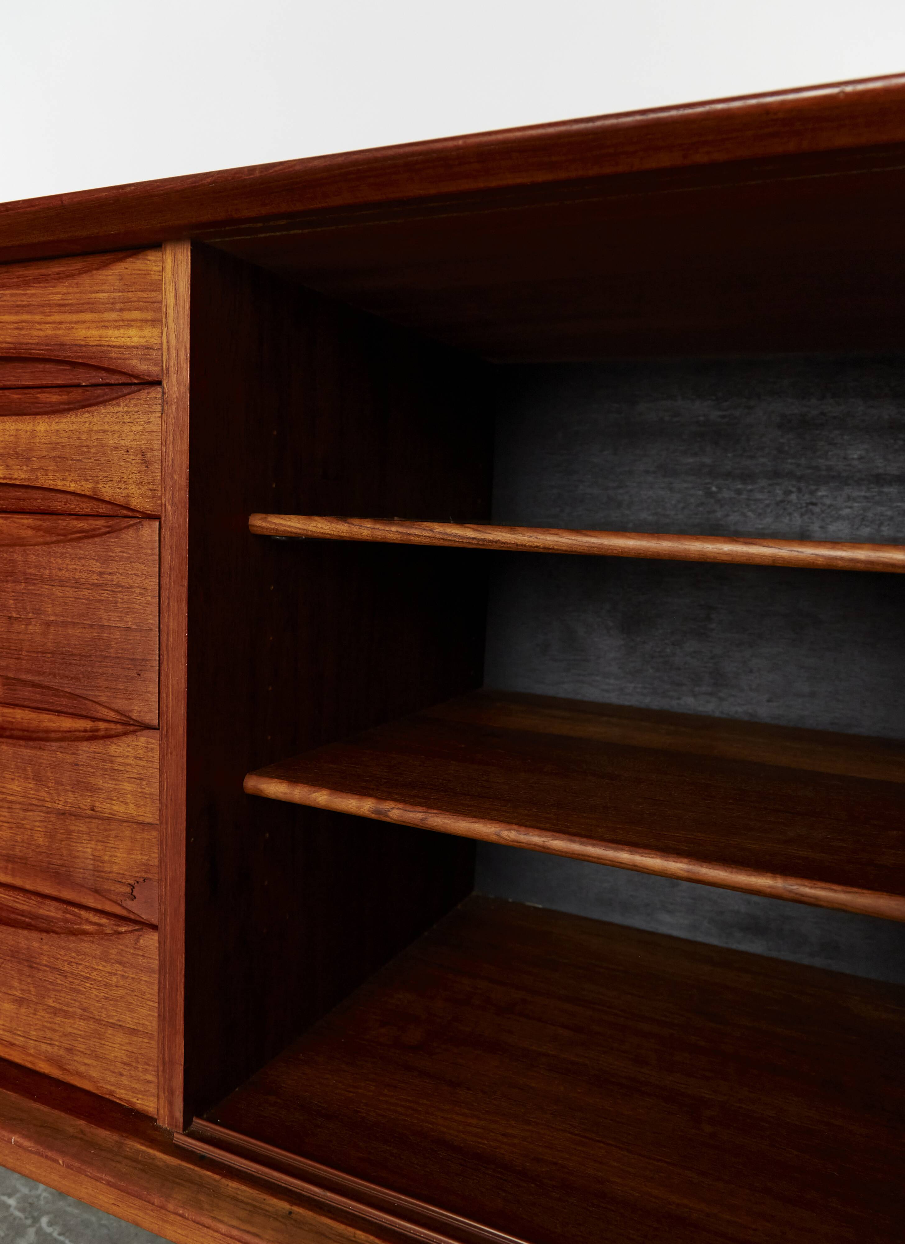 Arne Vodder Sideboard No.7738 for Skovby/Dyrlund