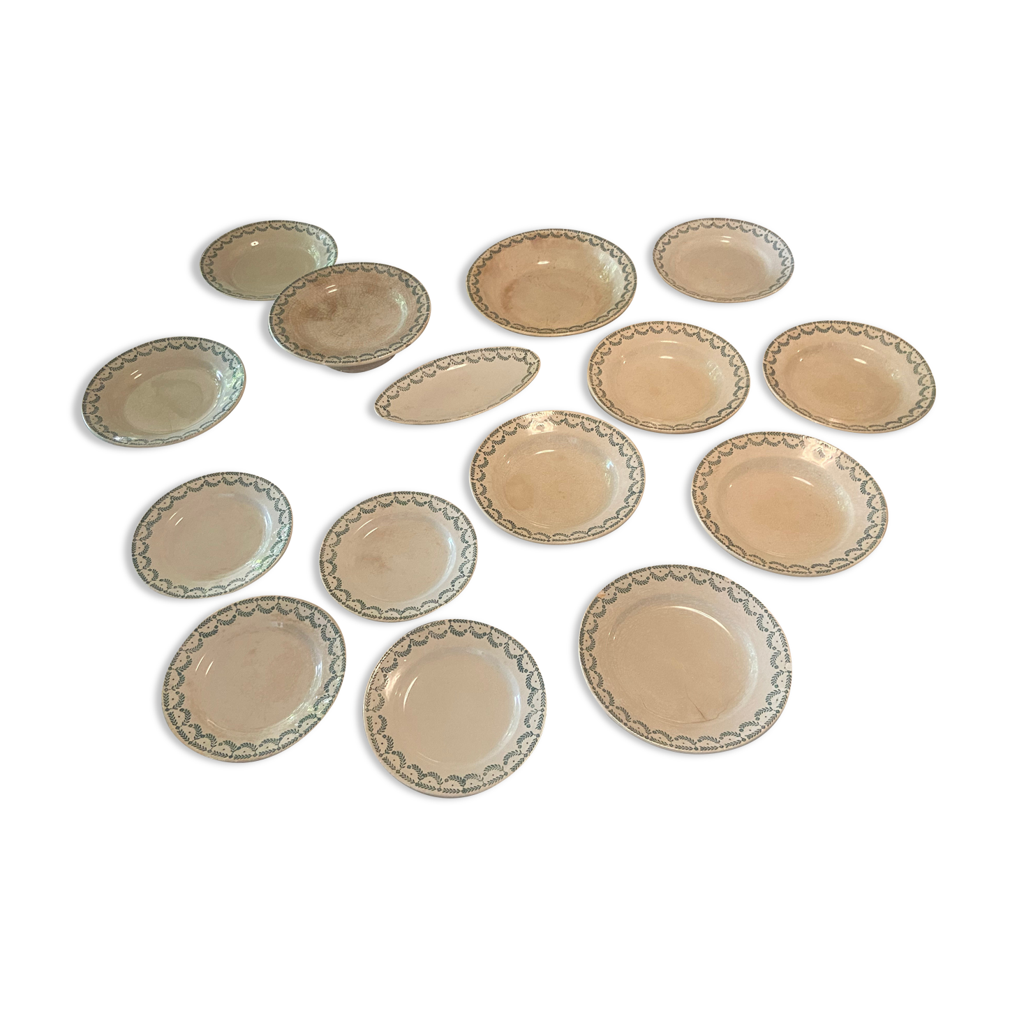 Vintage ceramic 12 plates and 3 plates