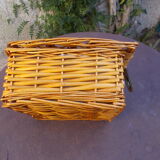 Wicker's valise