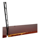 Double string shelf
