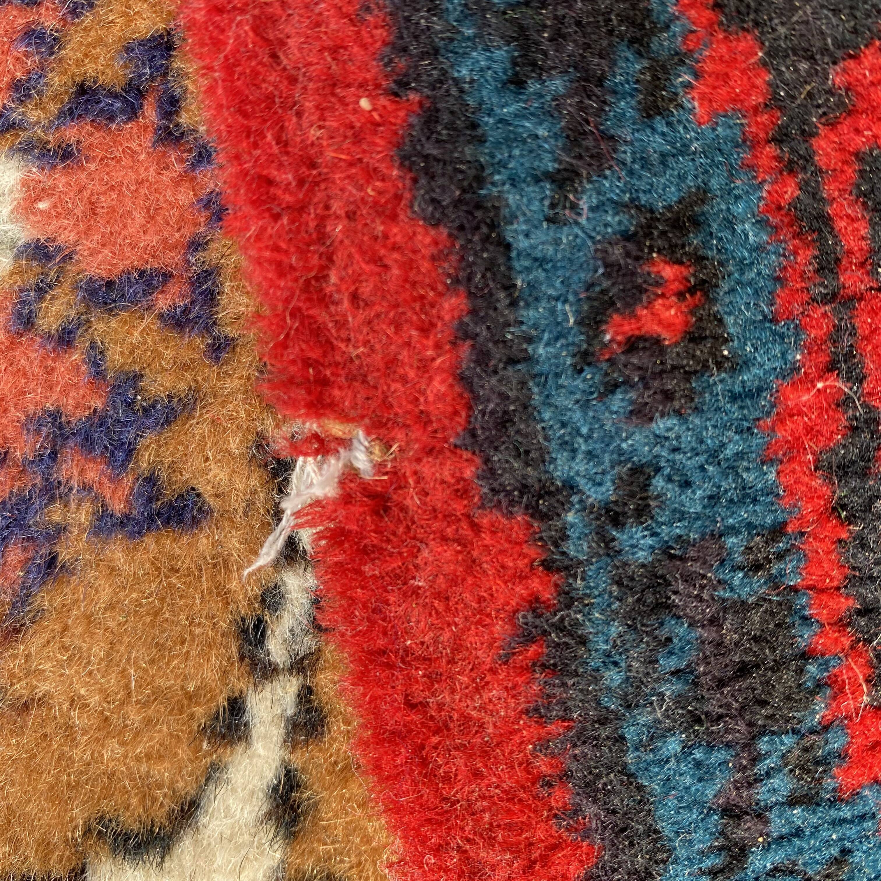 Hallway carpet 72x209 cut