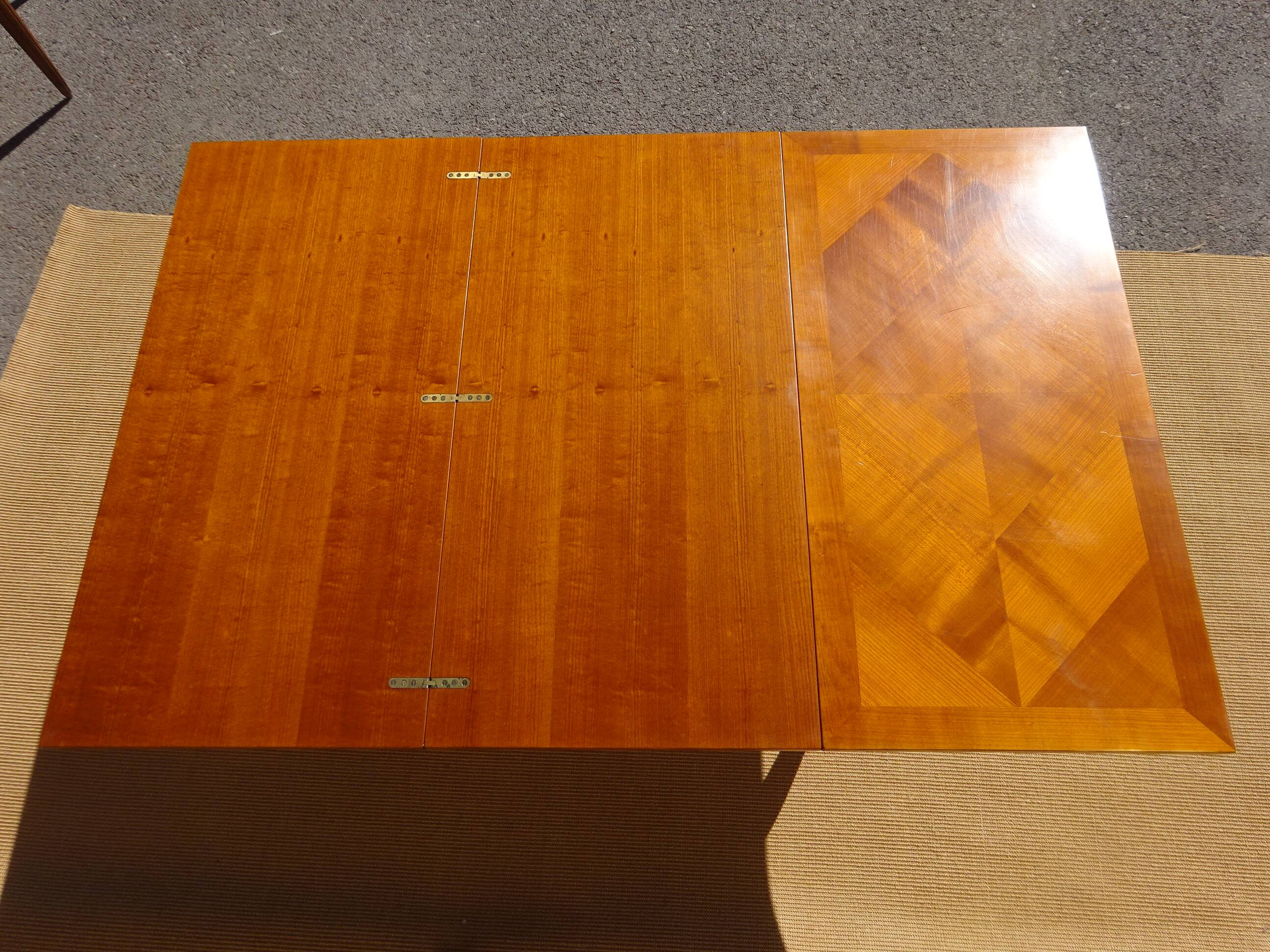 Coffee table, rises and opens, inspired by Albert Ducrot.