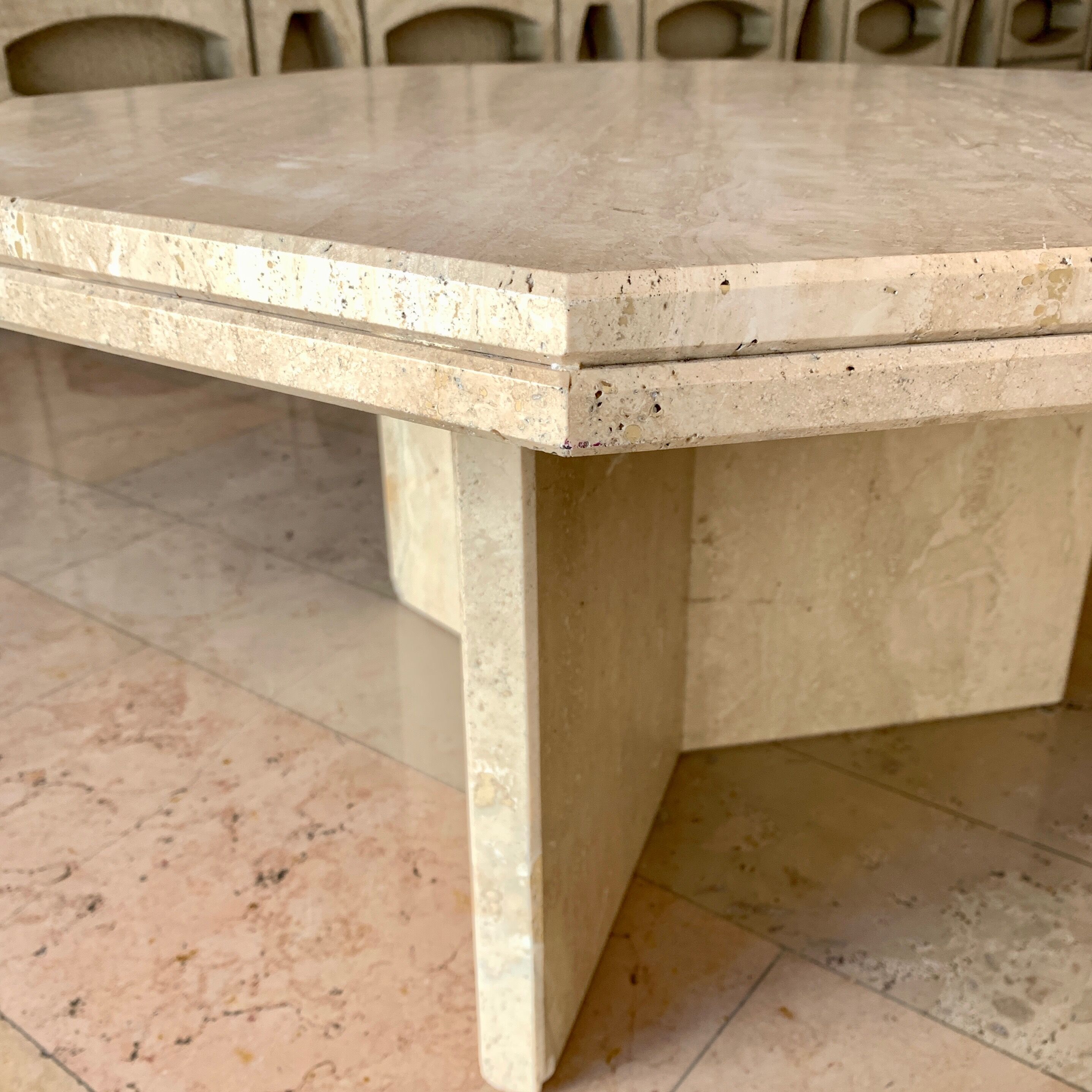 Christmas Pop-up 2022 - Octagonal travertine coffee table "Nico" #15