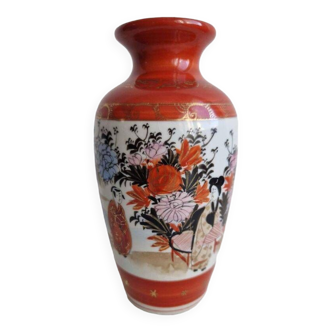 Vase japonais années 1900 dans le style de Kutani