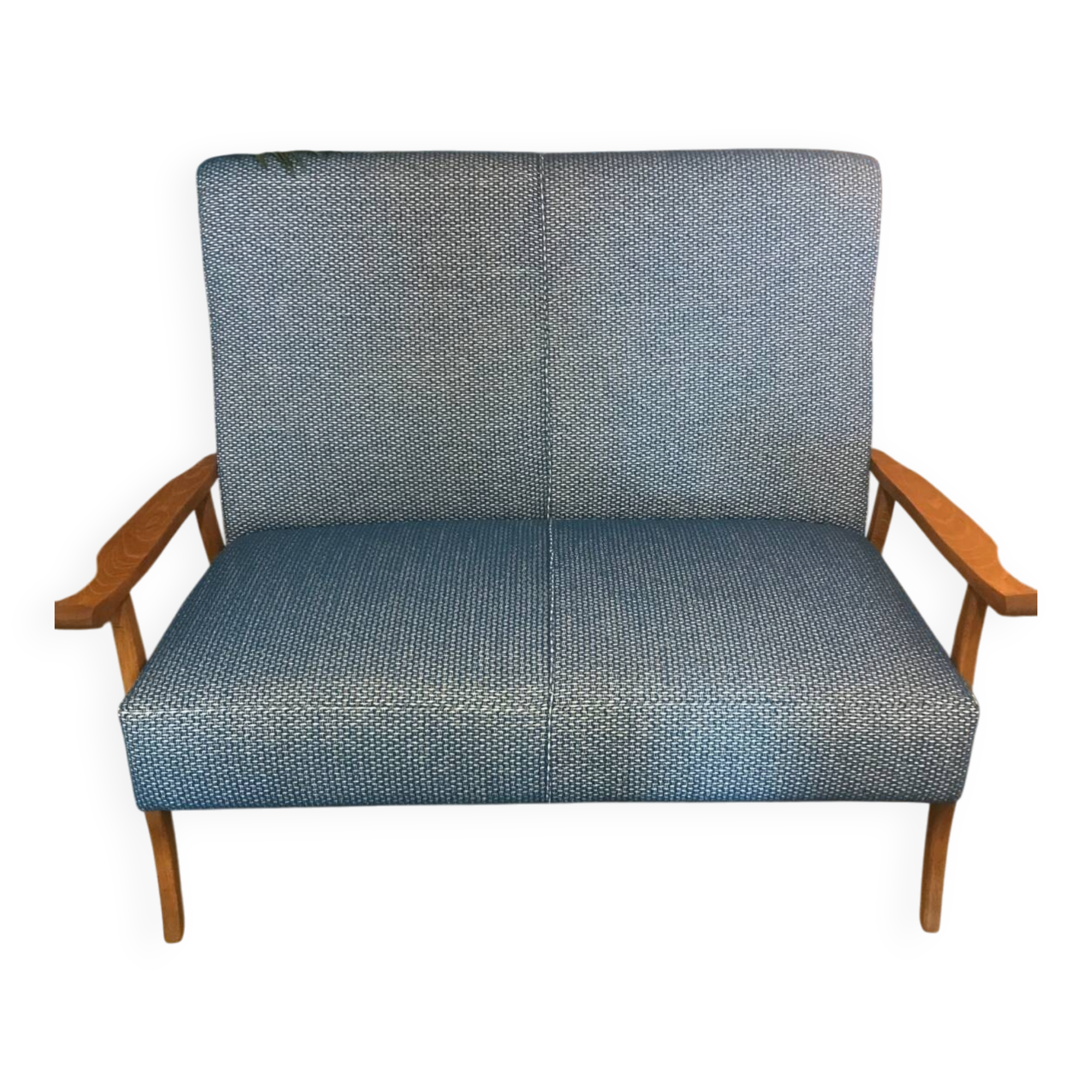 Vintage bench compatible for outdoor use.