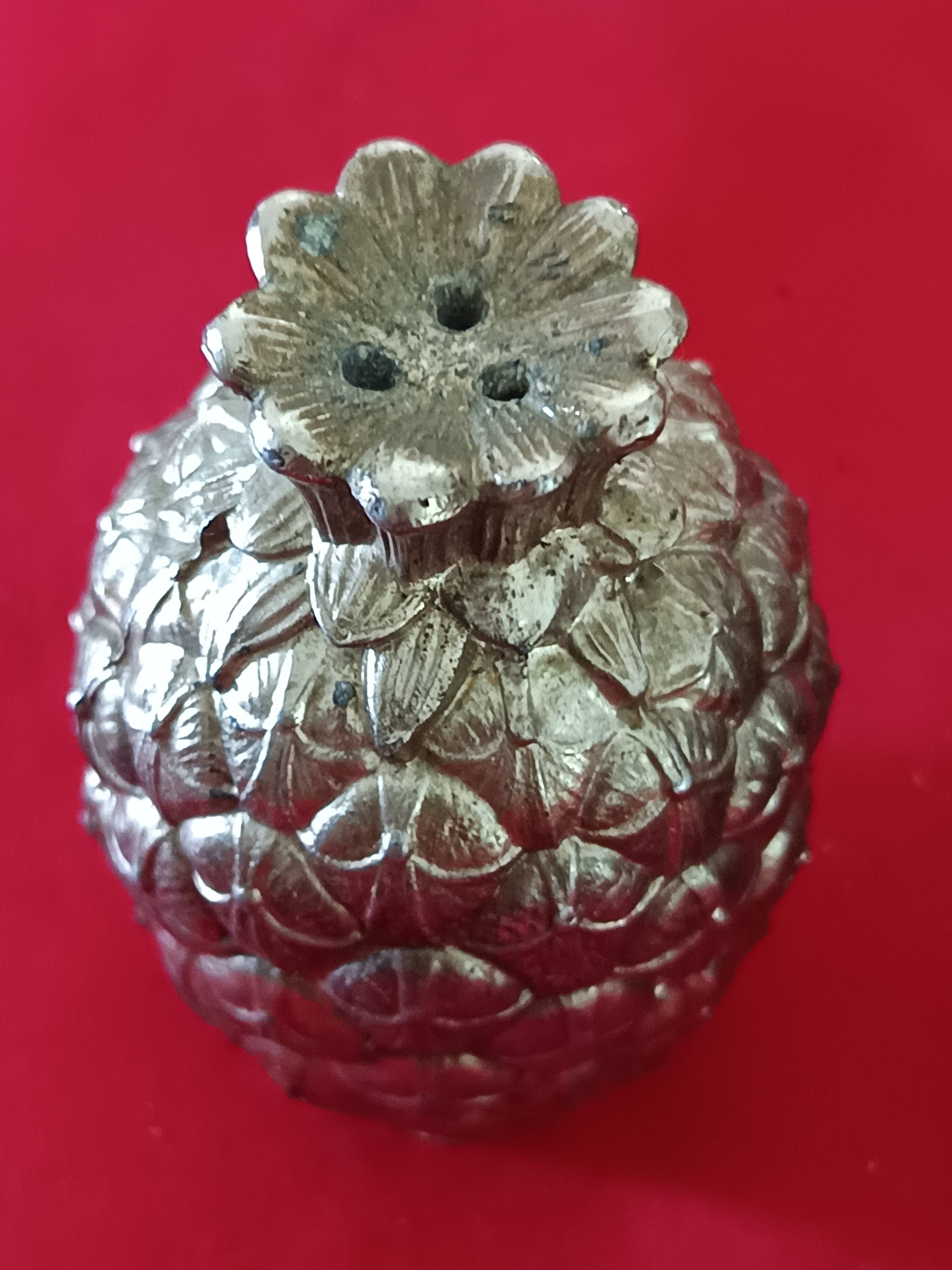 Pair of pineapple salt and pepper shakers, Italy, 1970s, Mauro Manet